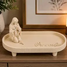 Transforme Seu Cantinho de Oração – Bandeja Decorativa com Nossa Senhora, Porta Terço e Frase "Ore e Confie"