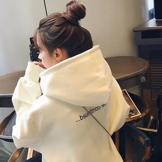 Moletom feminino 2026 novo estilo solto versão coreana outono inverno roupas forro de lã engrossado branco com capuz pri