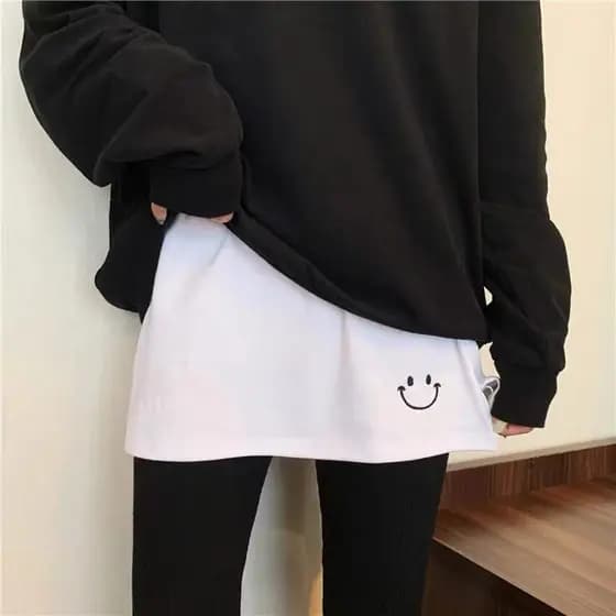 Pequena saia branca bainha falsa em camadas usar moletom interno ferramenta útil feminina outono inverno cobrindo virilh