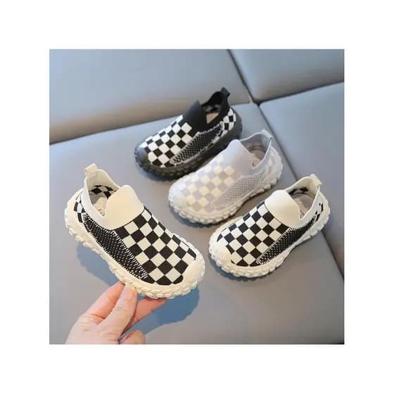 Sapatos de bebê de sola macia meninos meias sapatos primavera 2025 novo estilo jardim de infância sapatos internos crian