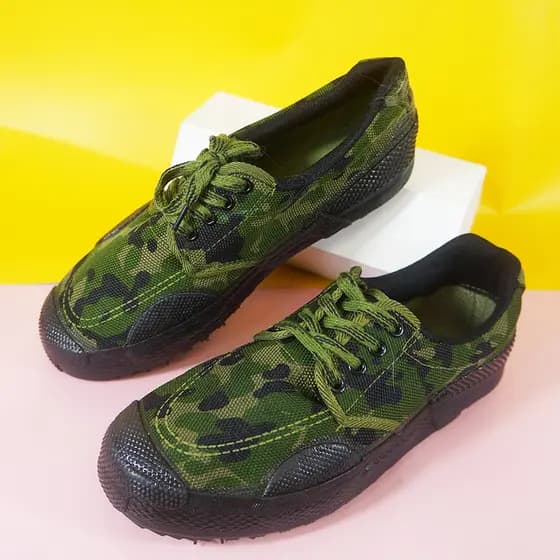 Todos os sapatos de lona pretos com cadarço camuflados antiderrapantes resistentes ao desgaste sapatos casuais masculino