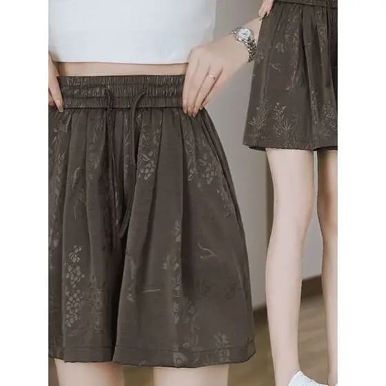 Plus Size roupas femininas gordura mm150kg Shorts de seda gelo verão cintura alta mais magro olhar perna larga calças co