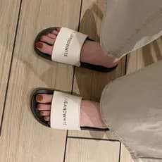 Chinelos de verão feminino exterior moda All-Match influenciador estilo Hong Kong estudante antiderrapante praia San