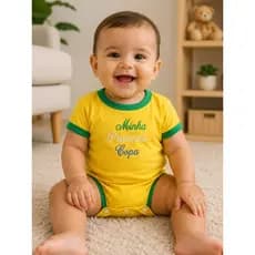 Body Infantil Minha Primeira Copa Bebê Brasil Copa Seleção Amarelo e Verde Unissex