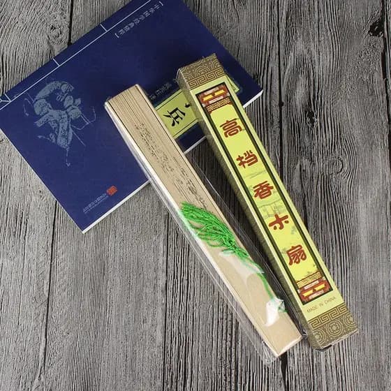Leque de madeira perfumado dobrável antigo, estilo chinês, presente, leque de sândalo, ventilador oco, todo em madeira,