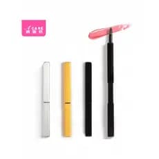 Pincel labial primeiro