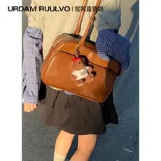 UR Retro portátil saco de boliche feminino 2026 verão novo estilo versão coreana nicho grande capacidade Commuter ombro