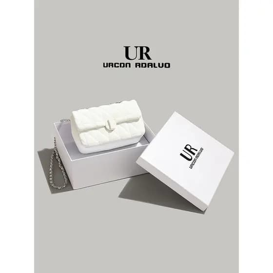UR bolsa de corrente de diamante feminina 2025 novo estilo High-End presente de aniversário pequeno saco quadrado axilas