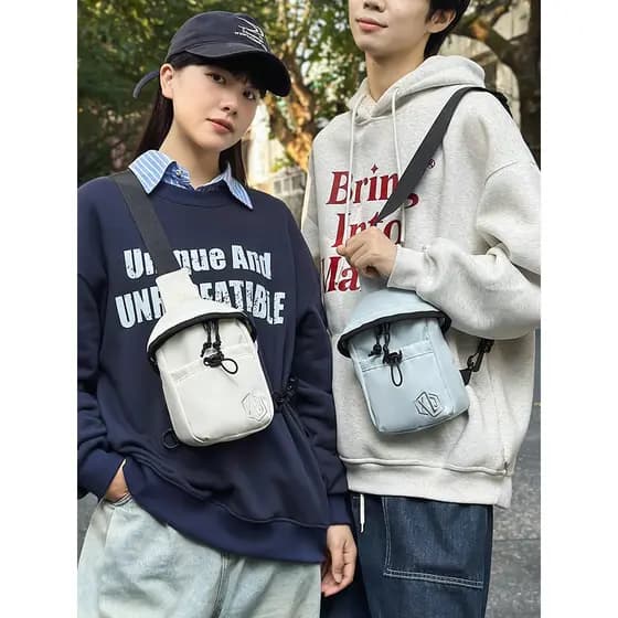 Casal Mini fresco saco do telefone móvel feminino mensageiro 2025 novo estilo verão andando pequena bolsa de ombro bolsa