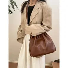 Bolsa de grande capacidade feminina 2026 novo estilo moda Retro textura bolsa de ombro High-End Commuter Cross-Body bald