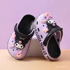 Sapatos infantis Kuromi com furos, chinelos para meninas, sandálias antiderrapantes de desenho animado, sapatos de praia