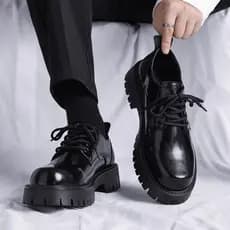Novo estilo preto estilo britânico sapatos de couro de negócios de sola macia masculino aumento interno sapatos de noivo