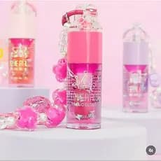 GLOSS MAGIC FEMME PARIS COM CHAVEIRO, MAIS BRILHO, HIDRATACÃO, SENSAÇÃO DE MAIOR VOLUME.