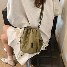Bolsa mensageiro feminina simples All-Match Casual balde saco feminino novo estilo de viagem leve saco do mensageiro sac