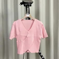 R385 Camiseta feminina de malha de manga curta rosa elegante novo estilo