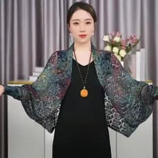 Novo estilo versão coreana All-Match xale de manga comprida feminino verão colorido oco gelo seda ar condicionado quarto