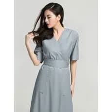 Lixin Desconto Vestido feminino de duas linhas de marca série de manga X com decote em V e cintura estreita com cadarço