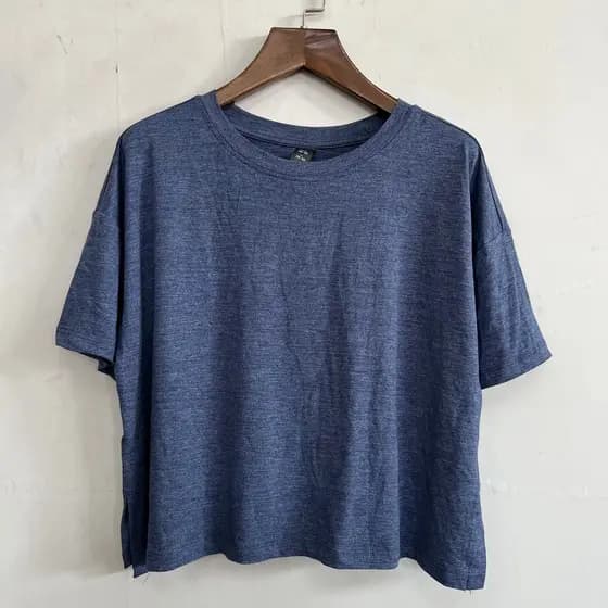 Verão solto caído ombro camiseta feminina em torno do pescoço fenda estilo curto cobrindo carne mais magro olhar Casual