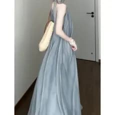 Vestido Halter francês crianças verão 2026 novo estilo Design sentir férias à beira-mar mais magro olhar temperamento es