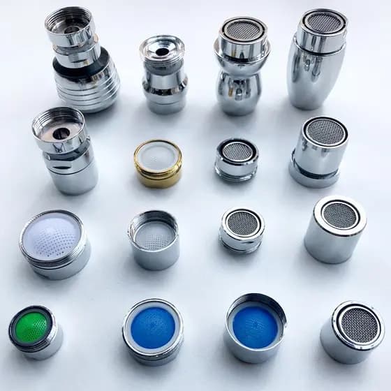 Filtro de torneira aerador bocal líquido à prova de respingos bocal de saída Foamer núcleo interno acessórios universais