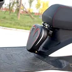 Assento infantil para motocicleta elétrica, Pedal dobrável dianteiro, bateria, carro, bebê, assento de segurança