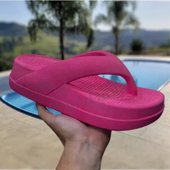 Chinelo Feminino Plataforma Confortável – Leve, Macio e Ideal para o Dia a Dia