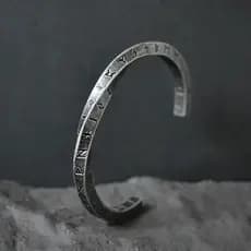 Pulseira de aço inoxidável Mobius, cor retrô, estilo masculino, moda nórdica, estilo Viking, padrão de letras, acessório