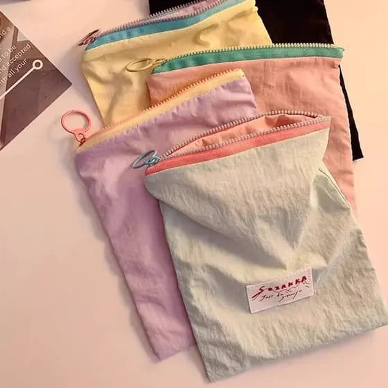 Versão coreana simples portátil pequeno saco de cosméticos de grande capacidade saco de armazenamento de batom saco quad
