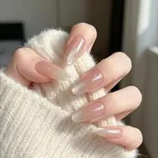 Primavera verão cor Nude usando unhas 2026 novo estilo de venda quente remendo de unhas falsas estilo artesanal clareame