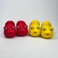 2026 hilariante Caterpillar dos desenhos animados pai-filho buraco sapatos bonito antiderrapante eva leve Toe-coberto sa