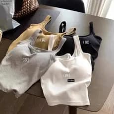 Linda volta branca quadrada gravata peito almofada camisola feminina verão exterior usar sutiã integrado magro-ajuste Bo