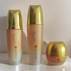 Nova data seda dourada Jade seda ginseng hidratante conjunto de quatro peças caixa ginseng água ginseng creme de leite T