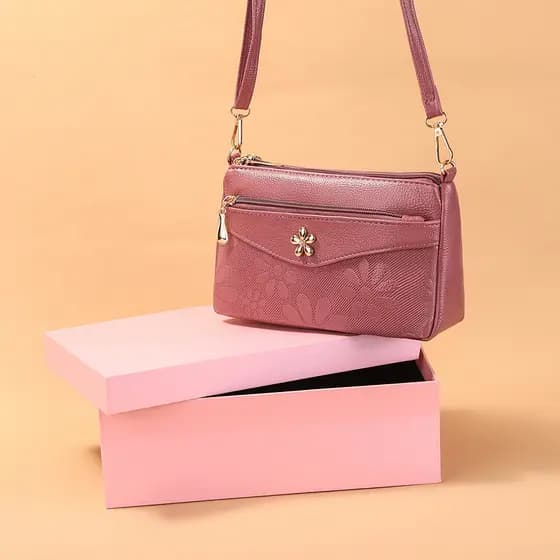 Bolsa mensageiro de couro macio bolsa feminina de meia-idade moda All-Match bolsa de ombro verão novo estilo Multi-compa