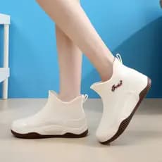 Novo estilo botas de chuva moda feminina exterior usar sapatos de água de cano curto impermeável antiderrapante forro de