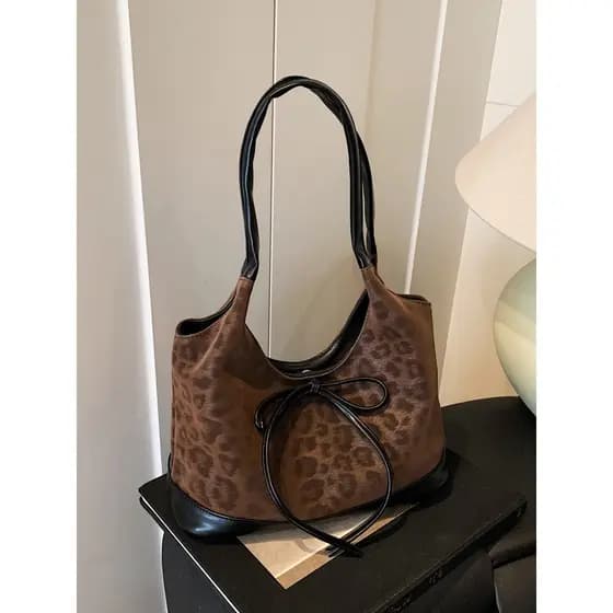 Grande capacidade axilas saco feminino 2025 novo estilo Super quente Commuter outono inverno nicho leopardo impressão de