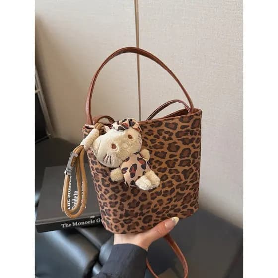 All-Match pequeno saco balde 2025 outono novo estilo leopardo impressão bolsa feminina High-End nicho portátil ombro sac