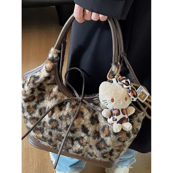 Retro leopardo impressão cordeiro velo nuvem saco feminino 2026 novo estilo primavera de um ombro saco de pelúcia mão-tr