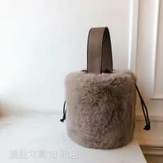 2023 inverno novo estilo balde saco peludo influenciador cem pagode portátil bagunça de um ombro