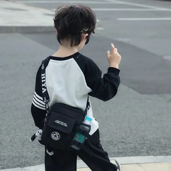 2024 novo estilo versão coreana sacos infantis meninos Diagonal saco de viagem menino Casual na moda legal bolsa de ombr