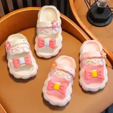 Chinelos infantis femininos 2025 novo estilo antiderrapante uso ao ar livre desodorante meninas verão interior casa esti