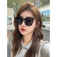 Versão coreana óculos de sol feminino High-End sentimento ins estilo influenciador quadrado protetor solar óculos de sol
