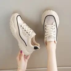 Sapatos de malha feminino malha respirável verão estilo fino oco não abafado pés sapatos esportivos correndo absorção de