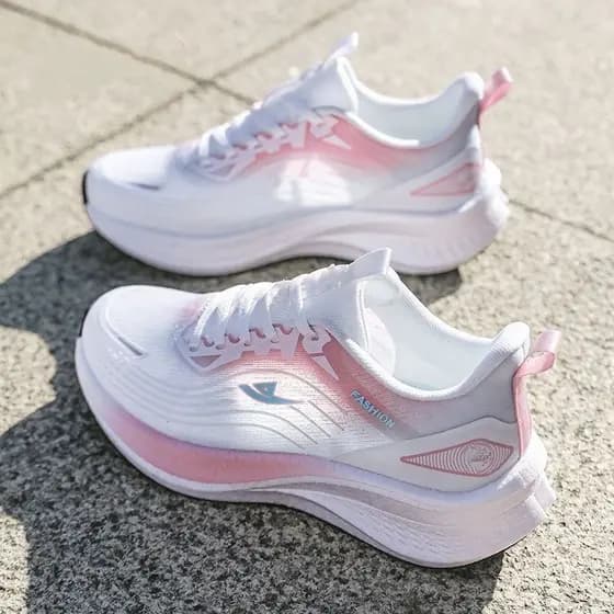 Tênis feminino 2026 novo estilo verão malha respirável fino sapatos casuais pipoca sola tênis de corrida feminino