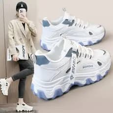 2026 novo estilo de sola macia papai sapatos femininos aumentados de sola grossa sapatos esportivos casuais dedo do pé r