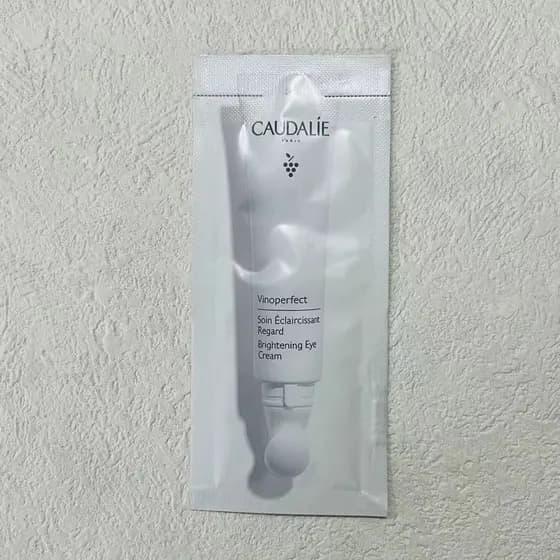 Taotao Pronto Estoque CAUDALIE CAUDALIE Uva Creme Iluminador para os Olhos 1.5ml Firmador Rejuvenescedor Em Torno dos Ol
