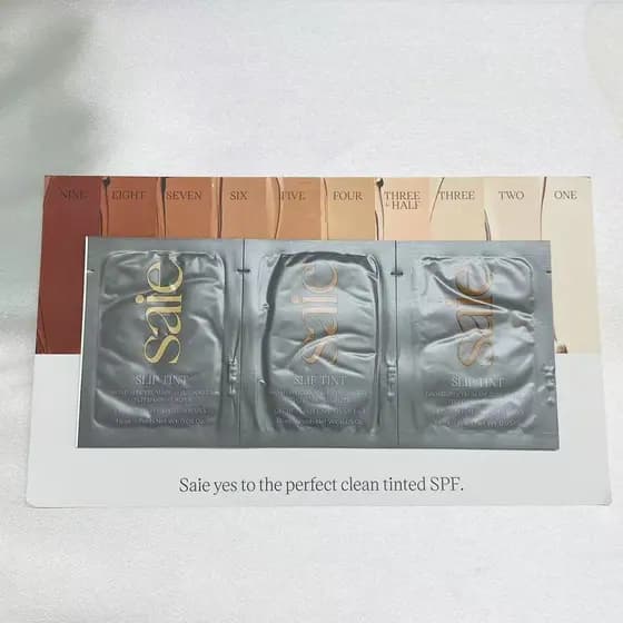 Pronto estoque Saie Glossy Protetor Solar Creme Colorido FPS35 Cartão de Teste de Cor #3+6+8 Hidratante Hidratante 1.5ml