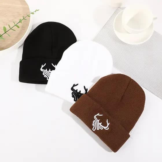 Novo outono inverno quente chapéu de malha moda cabeça de veado bordado pulôver chapéu de lã pulôver chapéu Hip Hop chap
