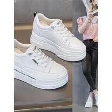 Sola grossa leve macio Super lindo sapatos brancos populares deste ano feminino 2026 novo estilo interno aumentado peque