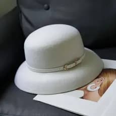 Hepburn estilo chapéu de lã branca moda feminina Retro lã bacia chapéu mostrando rosto pequeno balde de lã chapéu abajur