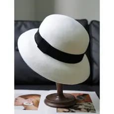 High-End sentir lã Hepburn estilo chapéu superior feminino 2025 novo estilo pequeno rosto abajur chapéu deixando filha e